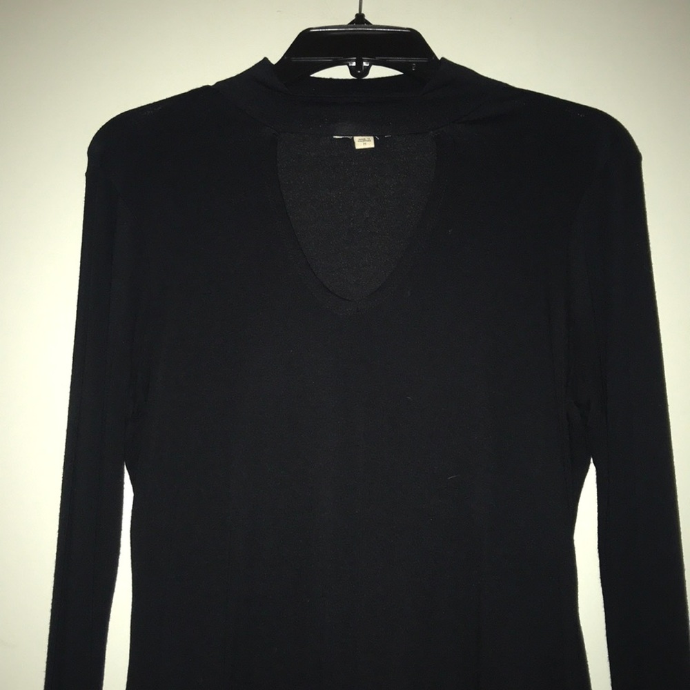 Long Sleeve w/ Chest Cut Out